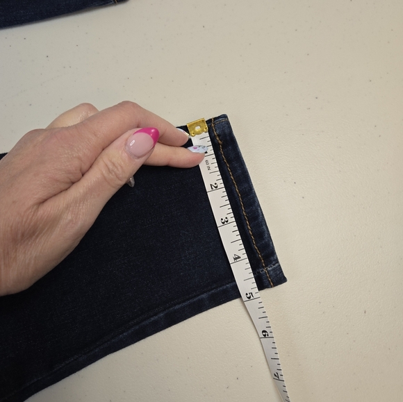 Jessica Simpson Curvy High Rise Skinny Jeans - Picture 9 of 12